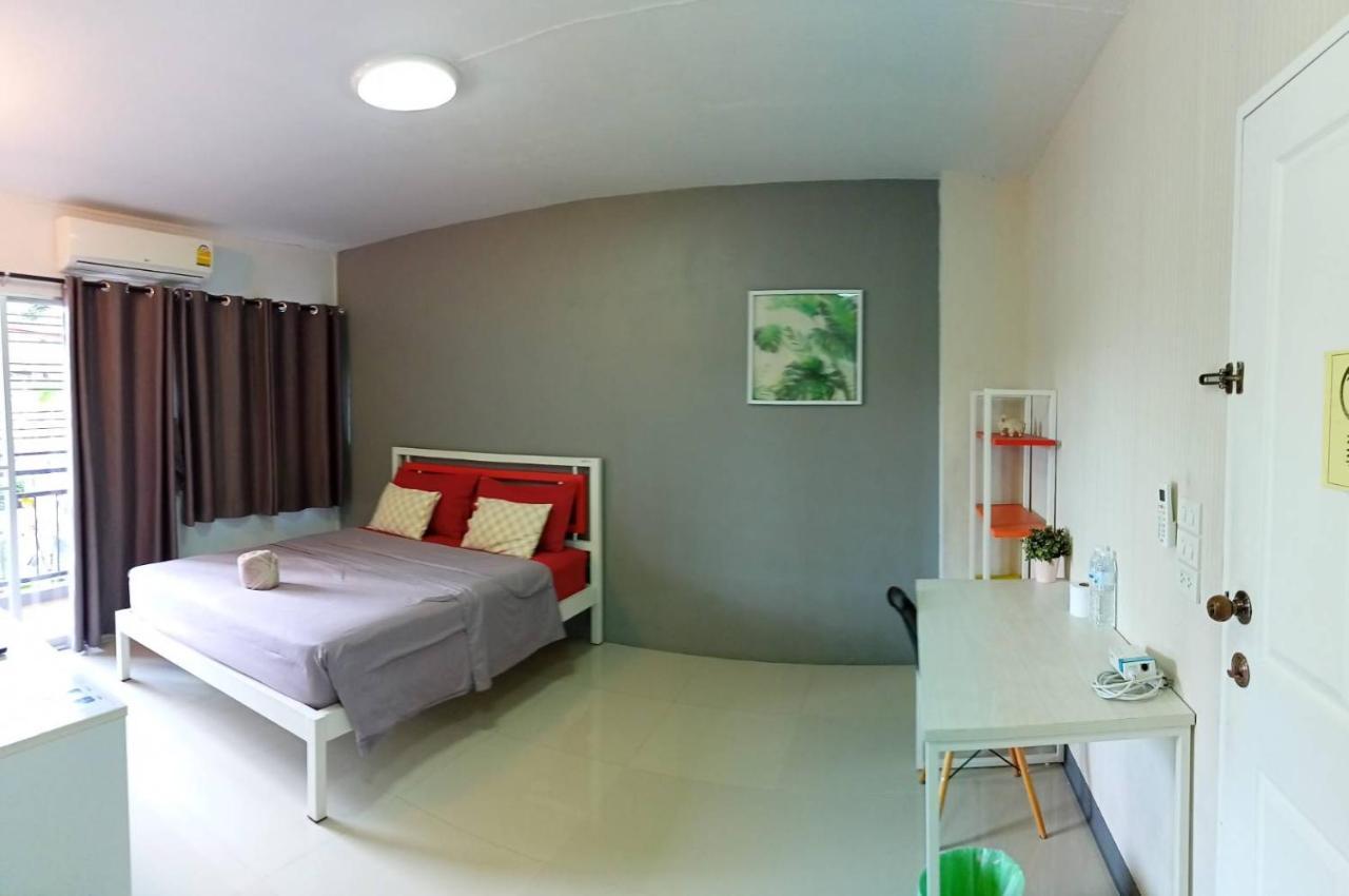 Room 9 Residence (Adults Only) Pluak Daeng Exteriér fotografie