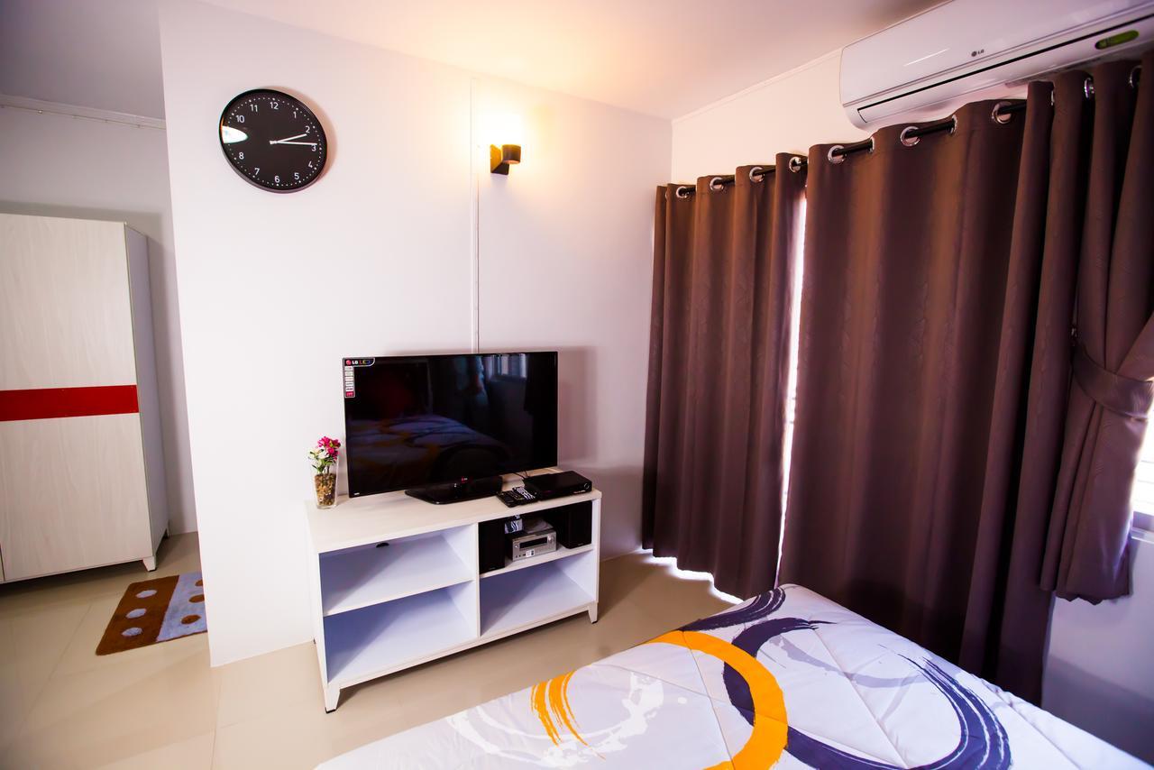 Room 9 Residence (Adults Only) Pluak Daeng Exteriér fotografie
