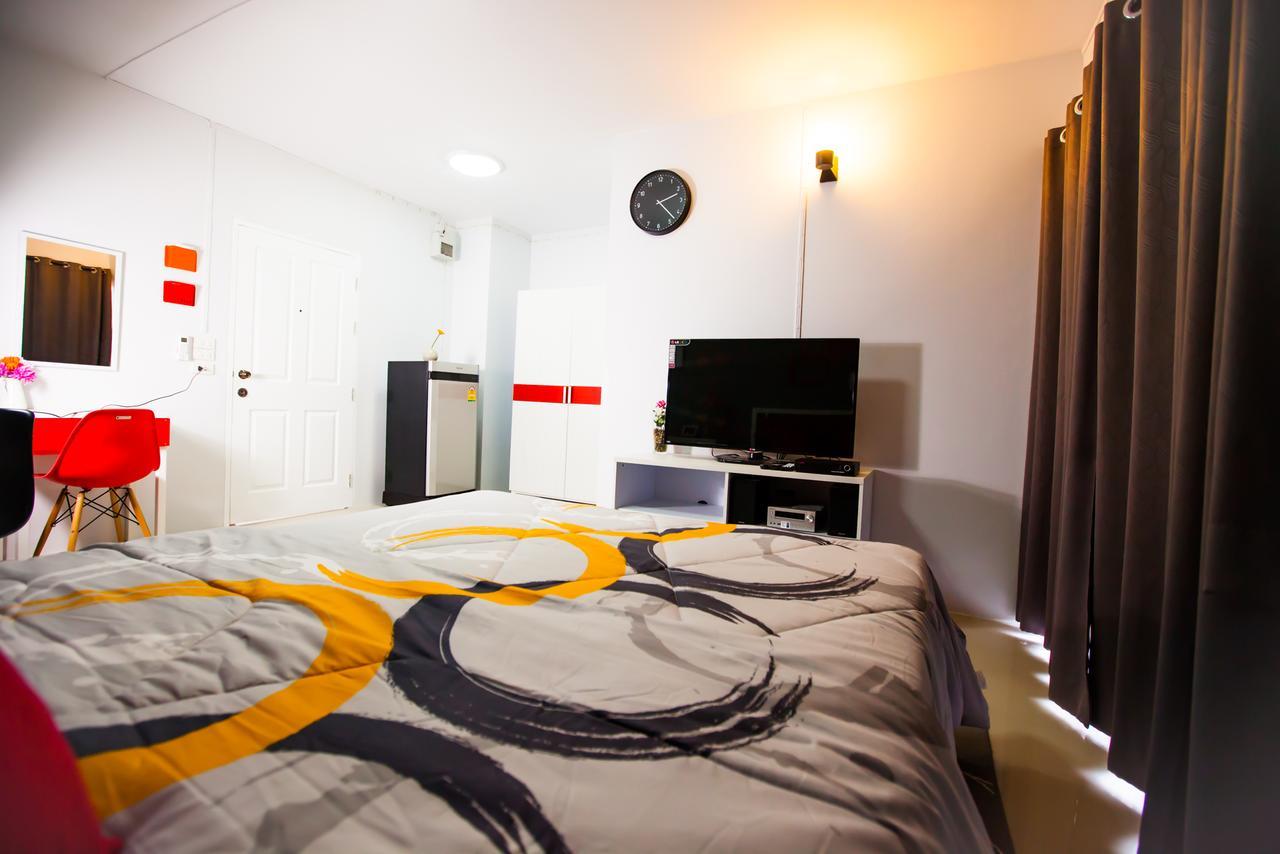 Room 9 Residence (Adults Only) Pluak Daeng Exteriér fotografie