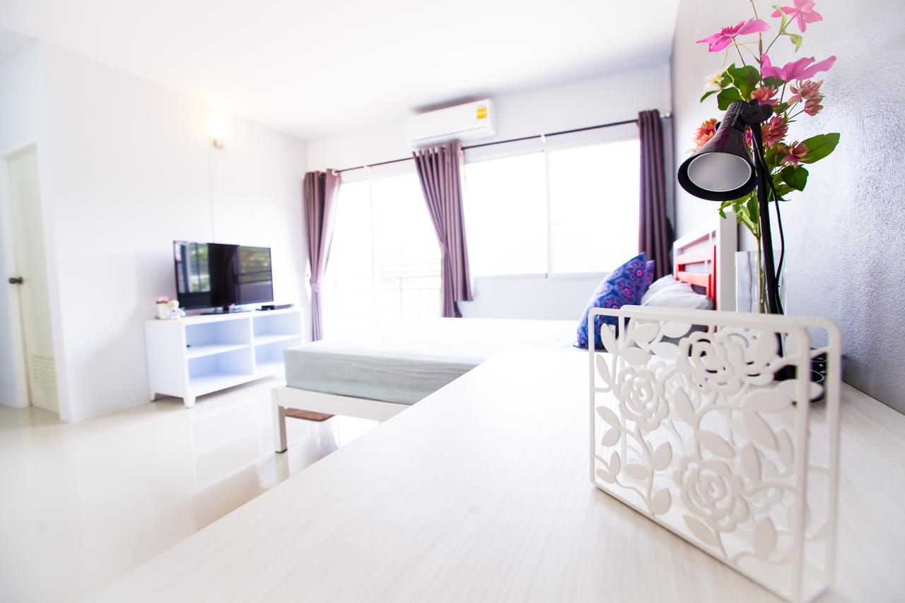 Room 9 Residence (Adults Only) Pluak Daeng Exteriér fotografie
